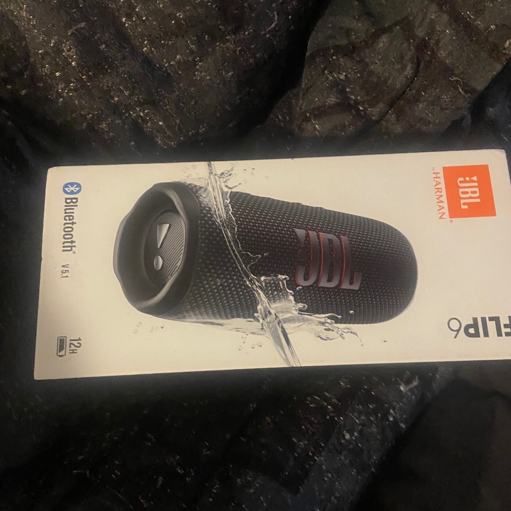 Hbu flip 6 speaker